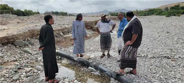 وكيل حضرموت للشؤون الفنية ومدير عام مؤسسة المياه ي...