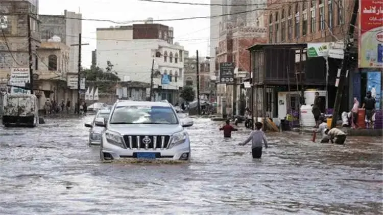 الأرصاد يحذر من أمطار رعدية وحبات برد في عدة محافظ...