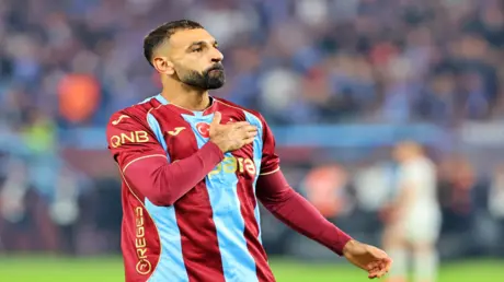 "ليو صلاح".. نجم الكرة التركية نهاد قهوجي يتغنى با...