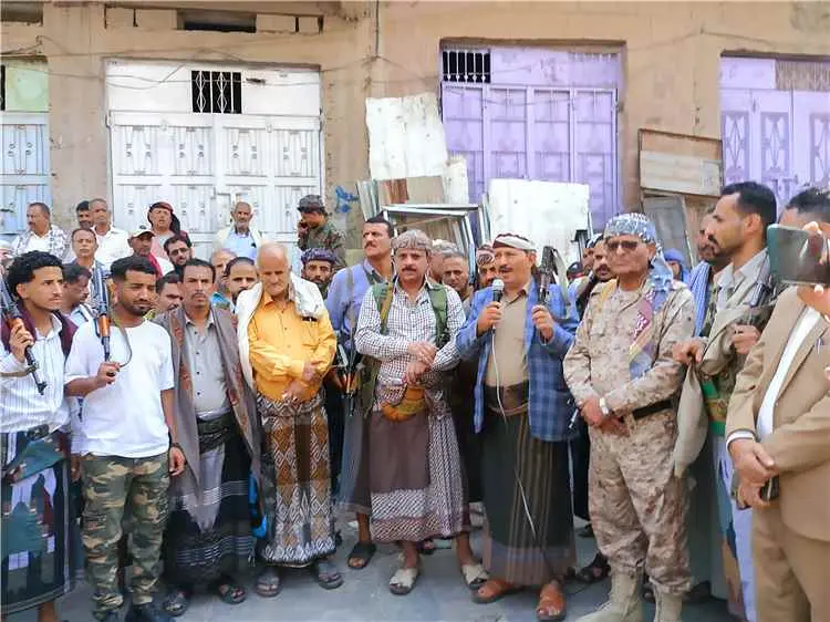 حشد جماهيري في التعزية يؤكد توحيد الصفوف ومساندة ا...