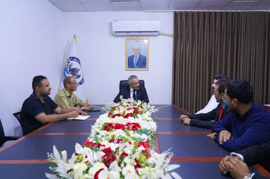 وزير الشؤون الاجتماعية يناقش مع مؤسسة نهد التنموية...