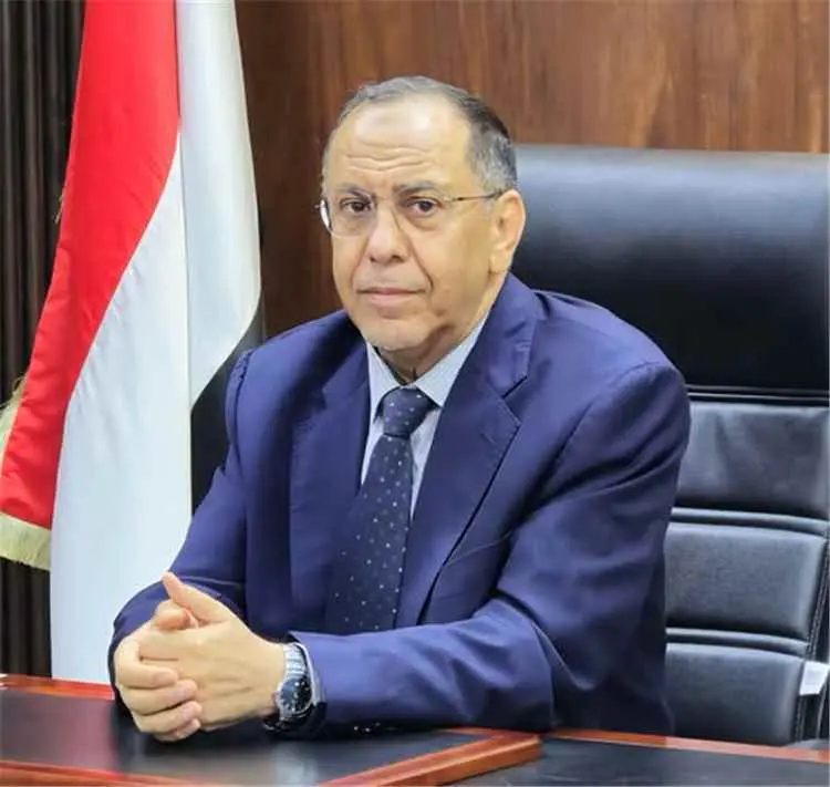 قرار رسمي. اليمن يحظر دخول السلع الإيرانية ويشدد ا...