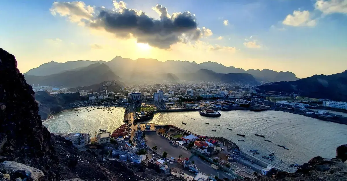 انفجار مخلفات دفاع جوي في عدن يسفر عن استشهاد جندي