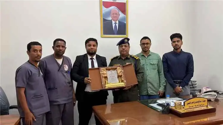 تكريم متبادل بين كلية الشرطة حضرموت ومركز جامعة حض...