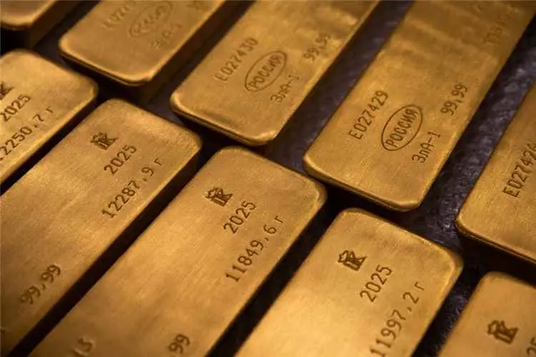 استقرار أسعار الذهب وسط ضغوط الفائدة المرتفعة وترق...