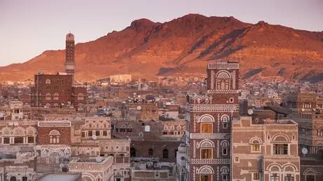 دهس طالبتين أمام مدرسة في صنعاء يشعل مطالب بمحاسبة...