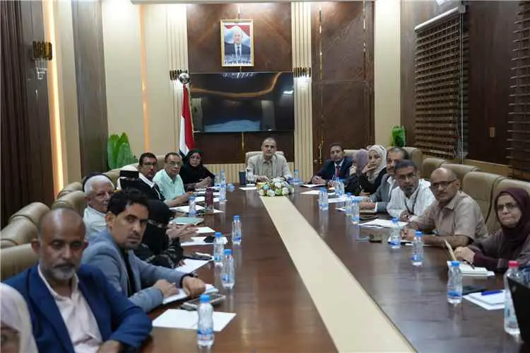 وزير الصحة يرأس اجتماع للجنة حدث الطوارئ ويشدد على...