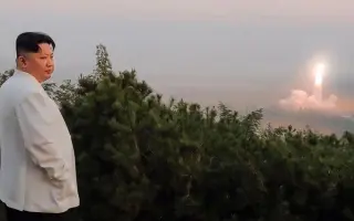 محللون: كوريا الشمالية اختبرت على ما يبدو سلاحا فر...