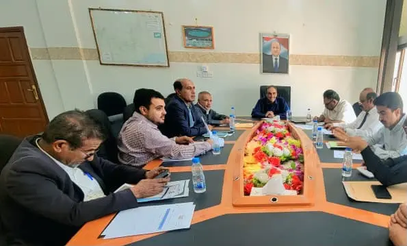 لجنة المناقصات بشبوة تناقش خطة عملها للربع الأخير...