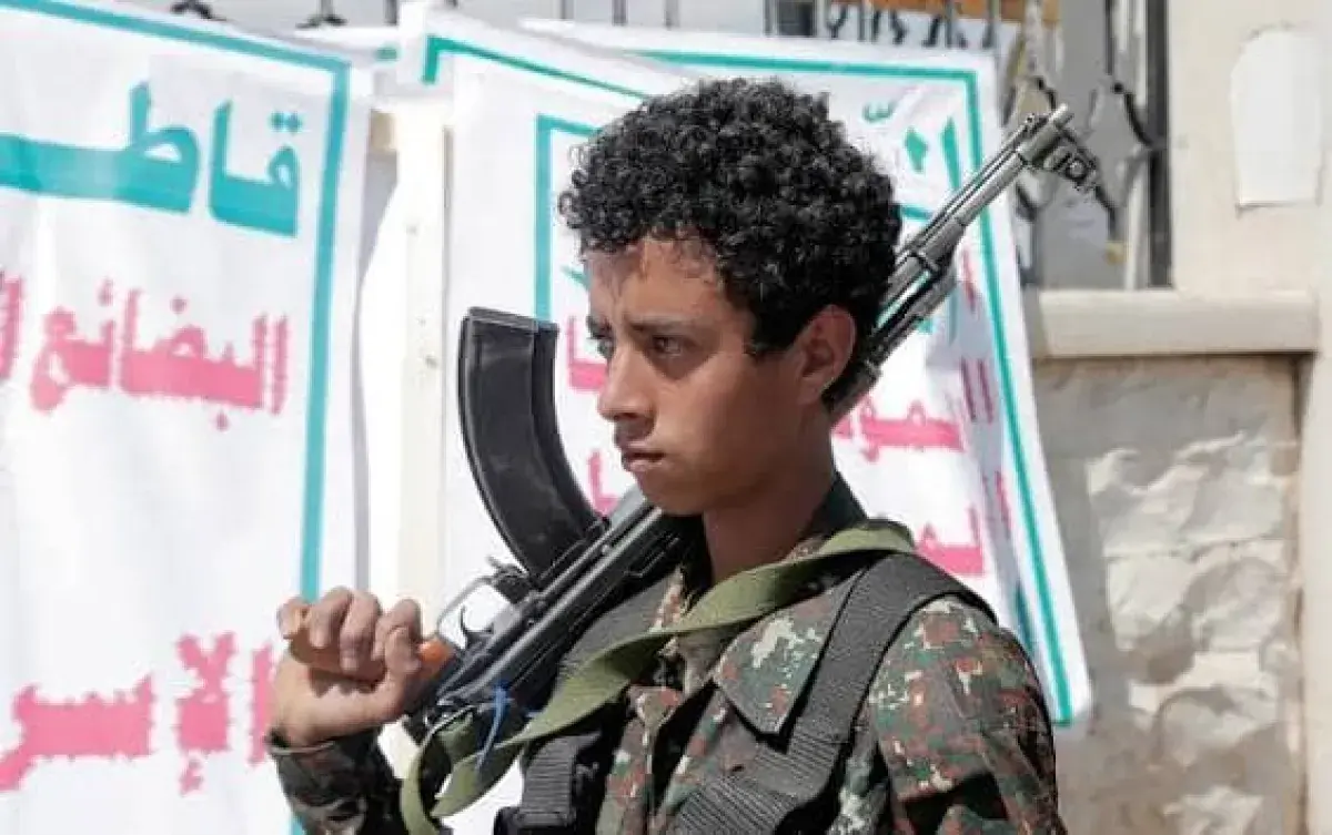 الغذاء المغموس بدم الطفولة.. الحوثيون يساومون الأم...