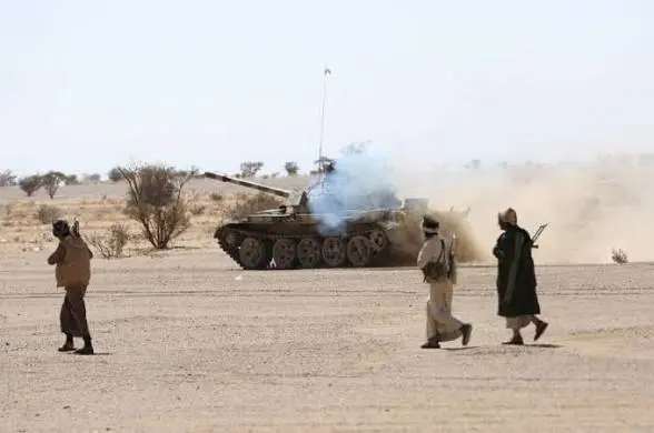 الجيش اليمني يحبط هجوماً حوثياً ويؤمّن الطريق الحي...