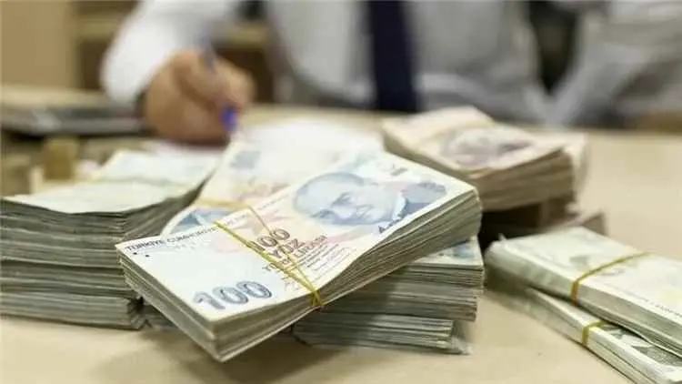 أسعار الدولار واليورو مقابل الليرة التركية في إسطن...