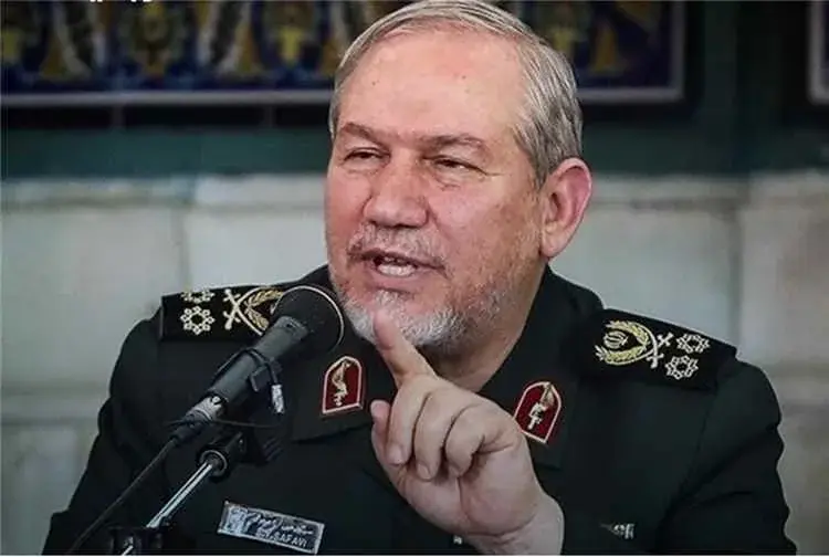 طهران تتوعّد بحرب مفتوحة تجتاح البحر الأحمر والمحي...