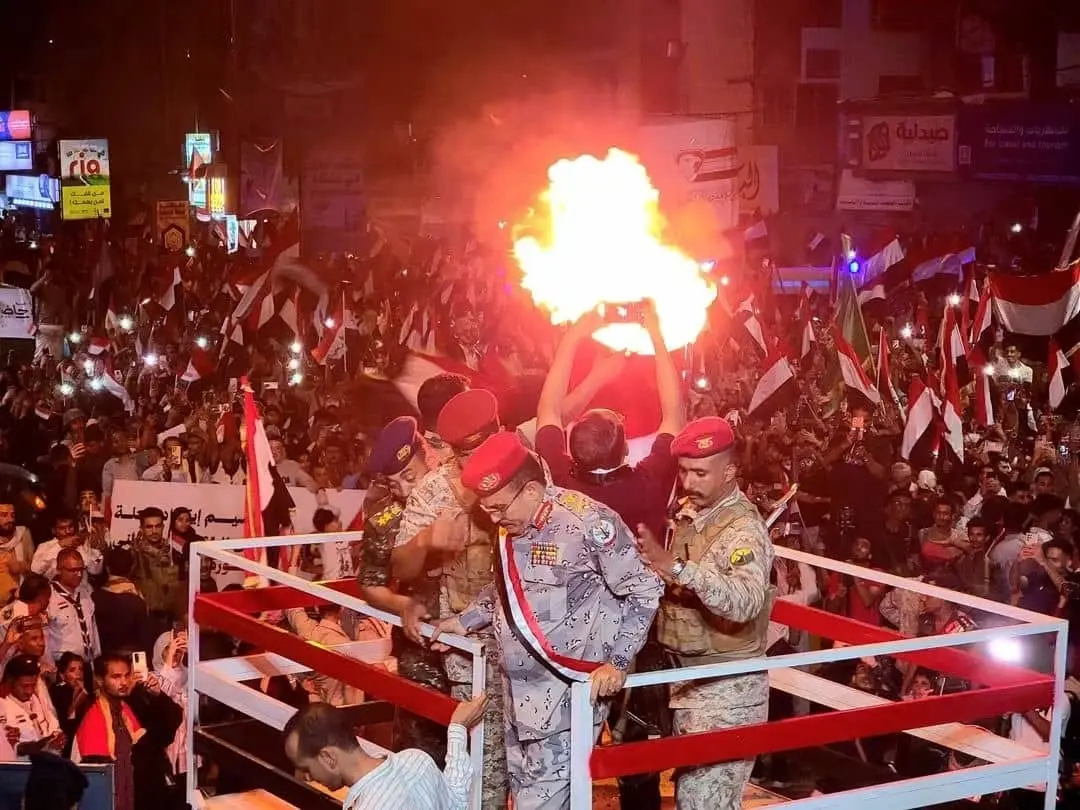 اركان محور تعز يوقد شعلة ثورة 26 سبتمبر