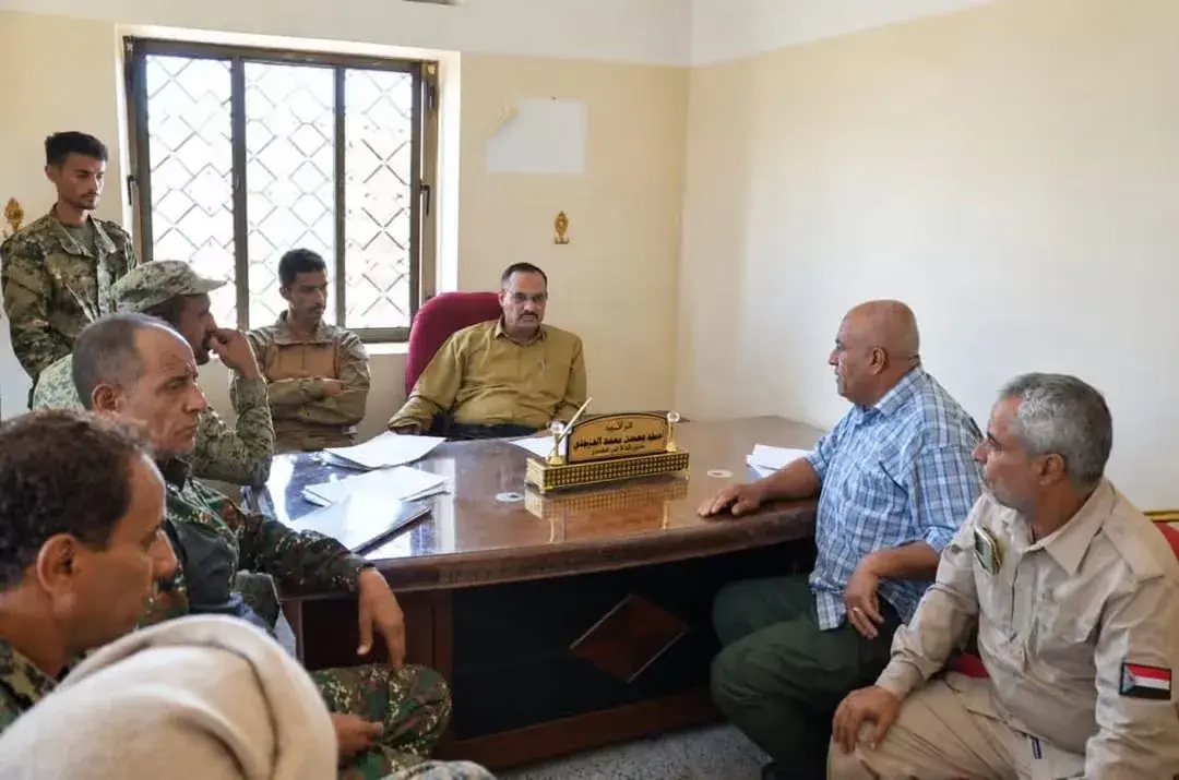 مـديـر أمـن الضالـع يتفقـد إدارة أمـن الحصيـن ويشي...