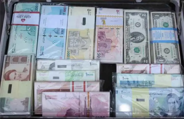 الريال الإيراني ينهار إلى أدنى مستوى تاريخي وسط تص...