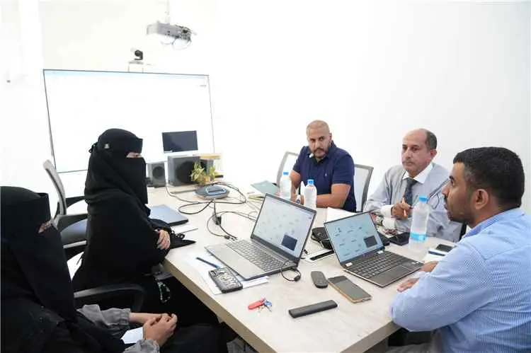وزارة الصحة تعقد اجتماعاً بشأن البنية التحتية للمن...