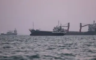 فايننشال تايمز: صادرات دول الخليج النفطية عند أعلى...
