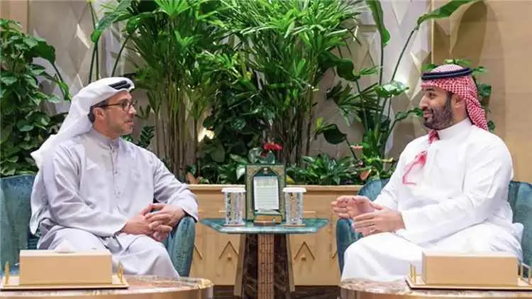 ميدل إيست آي : «الحوثيون يدفعون السعودية والإمارات...
