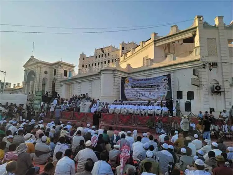 زواج جماعي لـ70 عريساً وعروساً بسيئون