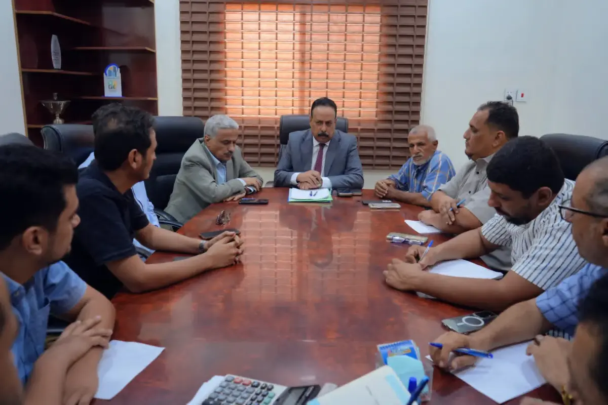 وزير الأشغال يؤكد ضرورة مضاعفة جهود صيانة وتأهيل الطرق والبنية التحتية