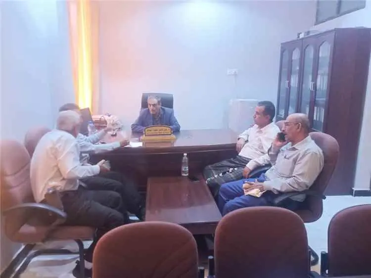 مناقشة أوضاع القطاع الصحي بشبوة وتأثير تراجع الدعم...