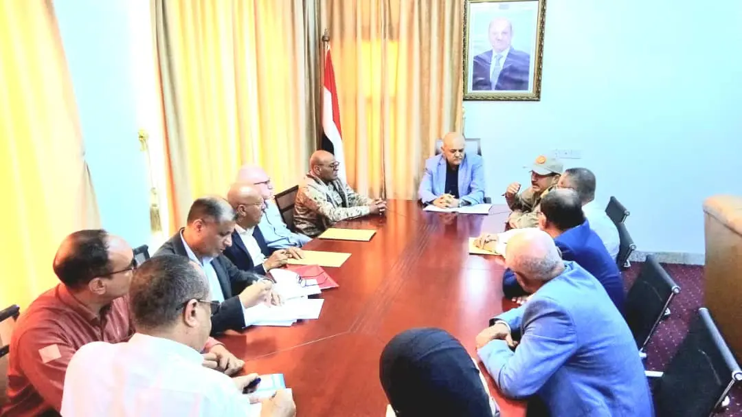 اللجنة العليا للطوارئ بتعز تُقر إجراءات تنفيذية لت...