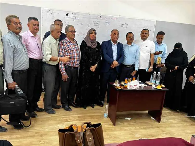وزير التربية العبادي يواصل حضوره الأكاديمي ويشرف ع...