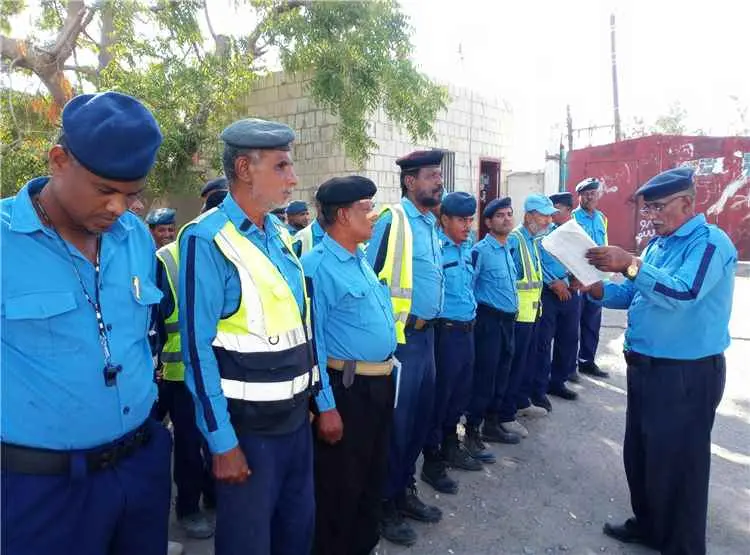 شرطة السير بلحج تعزز الانضباط المروري وترسّخ مبدأ...