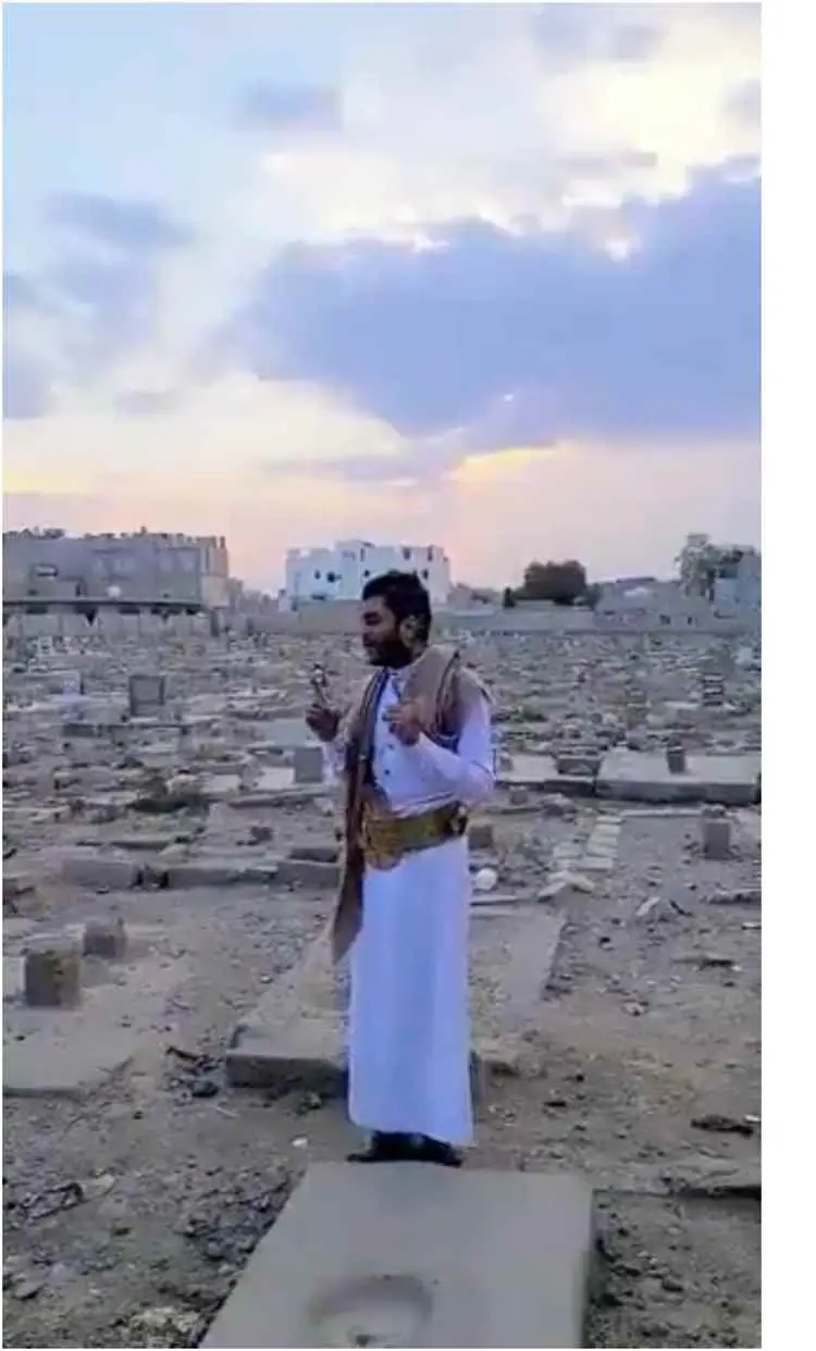 مشاريع الحوثي : مقبرة ضخمة في صنعاء تختزل مأساة ال...