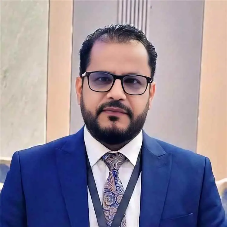 صحفي عن معارك تعز: لا خيانة ولا تسليم.. هناك اختلال كبير في ميزان القوة