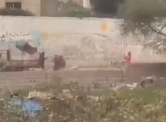 مصادر رسمية: مقاطع الفيديو التي نشرها الحوثيون على...