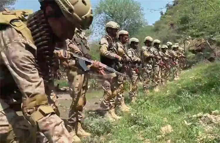 لماذا يمتنع ترامب عن ضرب الحوثيين رغم طلب ولي العه...