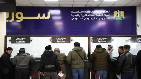 لبنان يشدد الإجراءات بحق السوريين المخالفين لنظام...