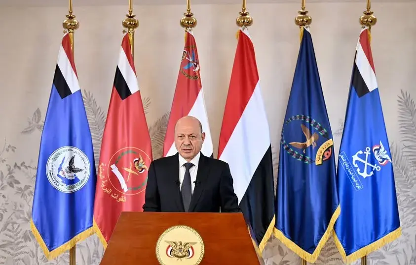 عاجل : الرئيس العليمي يعلن انطلاق عملية فجر اليمن...