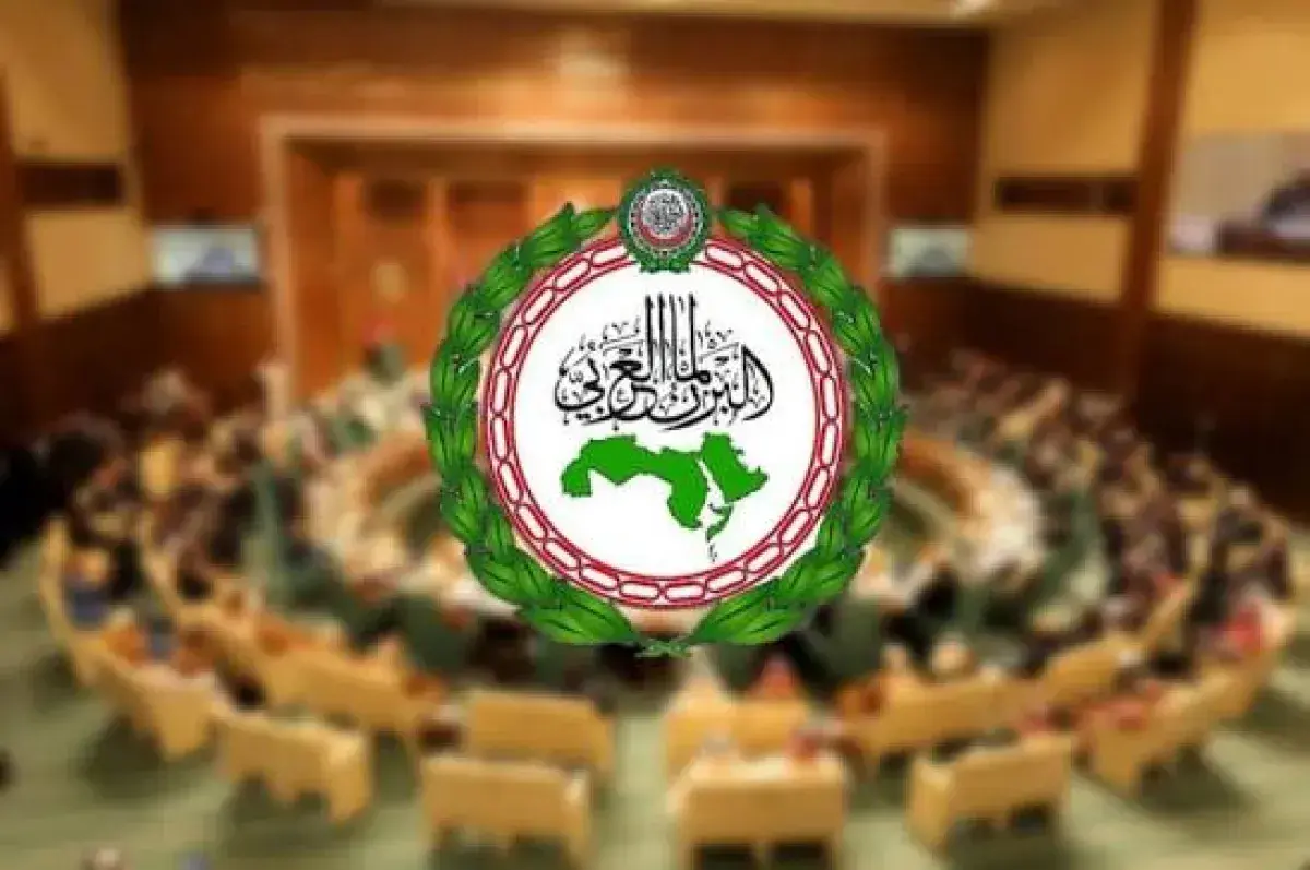 البرلمان العربي يدين استهداف مليشيا الحوثي مطاري ج...