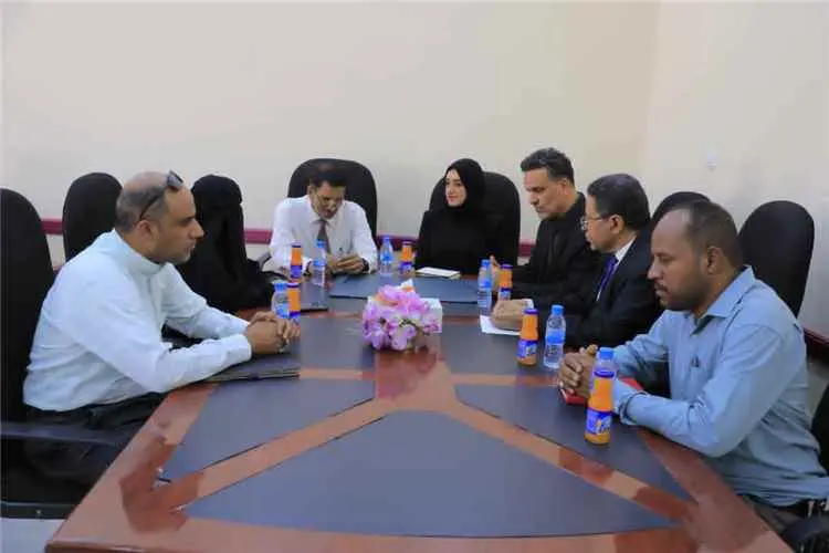 الوكيلة الحضرمي تتفقد أوضاع الطالبات وتطلع على الخ...