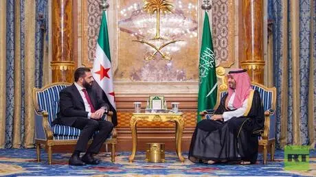 الشرع وولي العهد السعودي يبحثان في الرياض المستجدا...