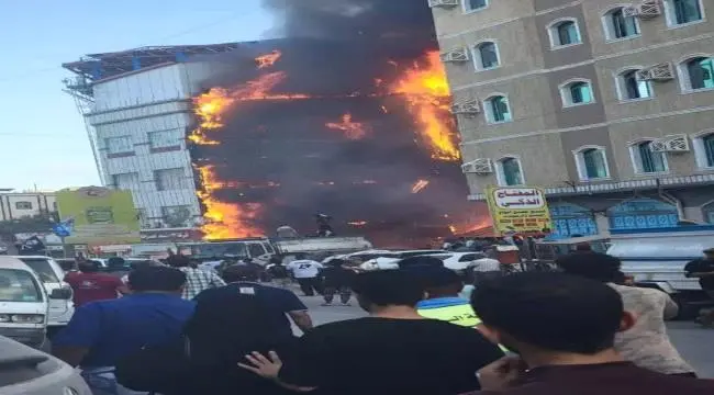 اندلاع حريق ضخم في النخيل مول بالمنصورة.. والدفاع...
