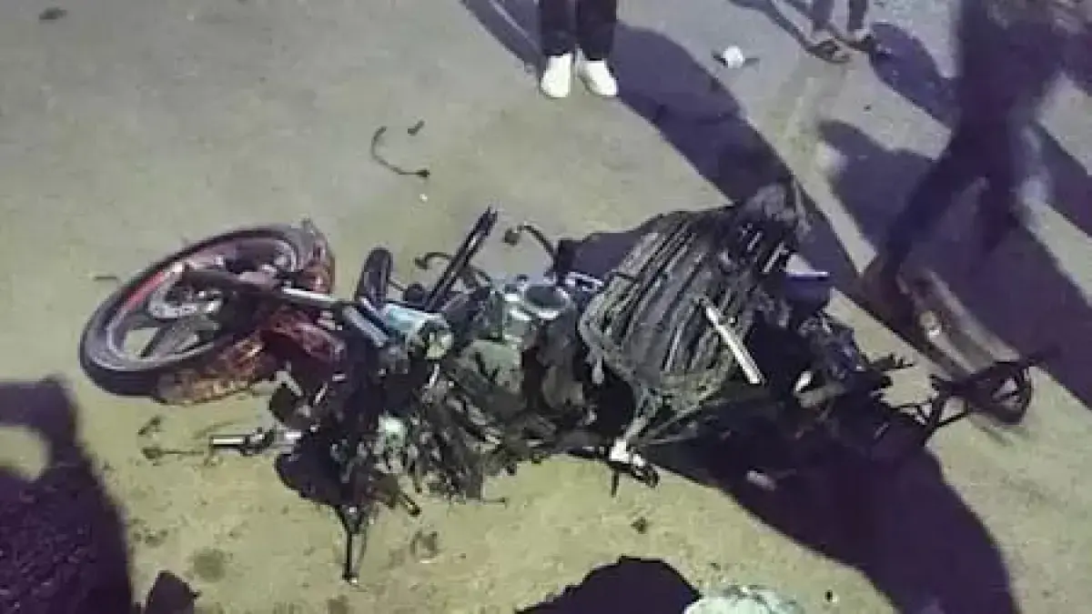 مقتل مدنيين اثنين بانفجار عبوة حوثية في مفرق يفرس...