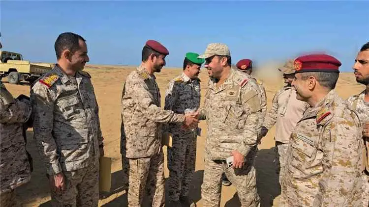 قائد قوة جازان يزور المنطقة العسكرية الخامسة ويطلع...