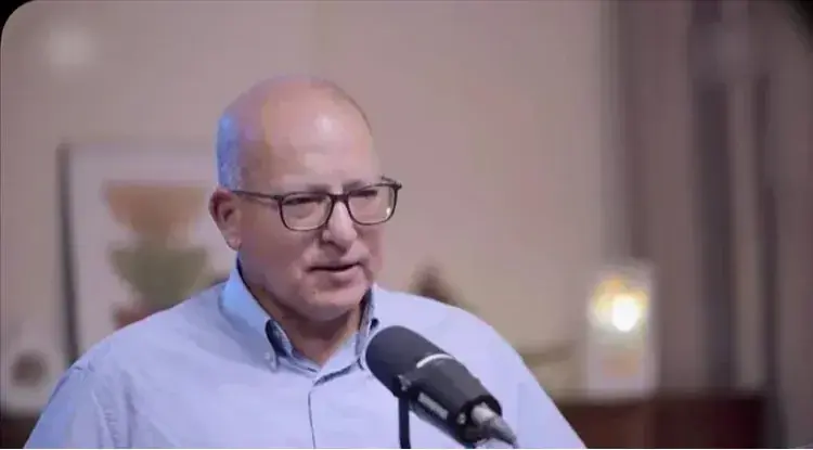 الإرياني: الإمارات مكّنت الحوثيين من صنعاء وعطّلت...