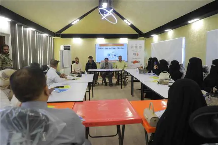 الأمين العام للمجلس المحلي بالمهرة يدشن ورشة تدريبية حول تطوير الخطط الاستراتيجية والتشغيلية