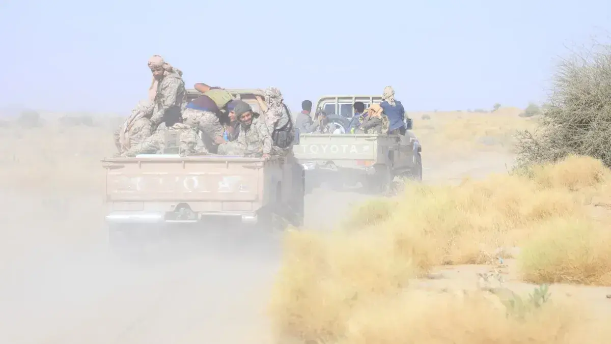 انشقاق قياديين ميدانيين وضابط كبير عن مليشيات الحو...
