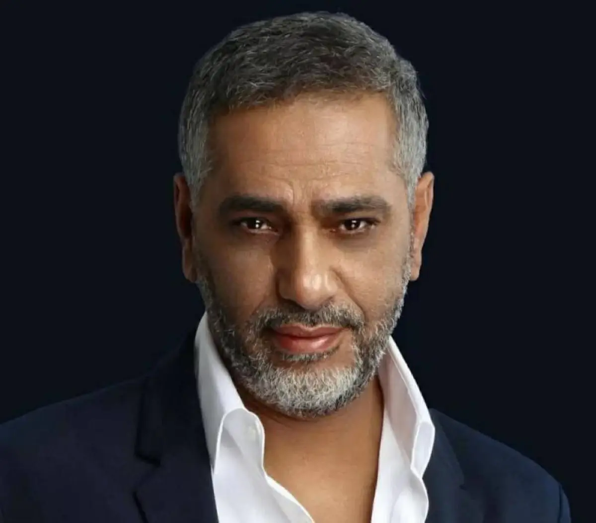 عرض زواج مقابل تذكرة فضل شاكر.. ما قصة المعجبة الل...