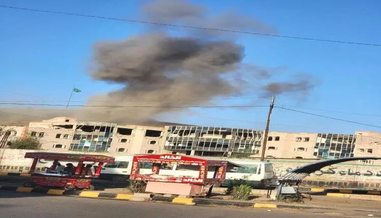 دوي انفجـ,ـارات عنيفة تهز العاصمة اليمنية صنعاء.....