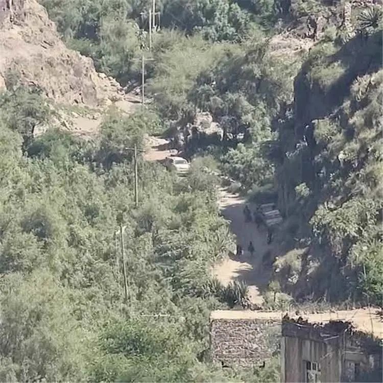 كمين للجيش والمقاومة في الأقروض يوقع قتلى وجرحى حو...