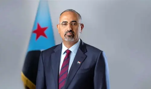 الرئيس الزُبيدي يُعزّي في استشهاد القائد البطل الع...
