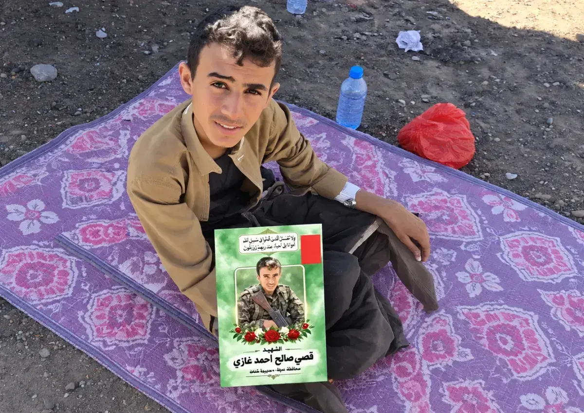 طفل يمني أسير يكشف زيف دعاية الموت الحوثي