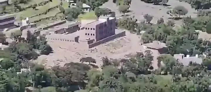 مقتل قيادات حوثية بقصف جوي إستهدف تجمعا لمليشيا ال...